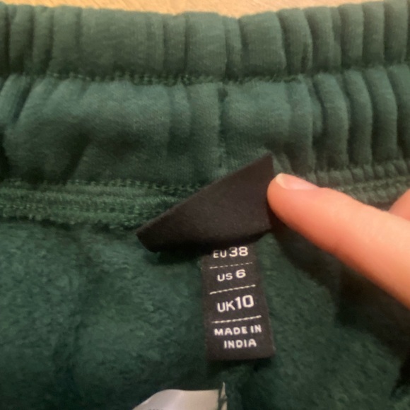 Ellesse Wide- Leg Trackpants - Picture 8 of 11